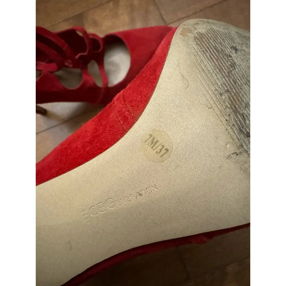 Bcbgeneration Cherry Red 4 Inch Sexy High Suede Heels size 7